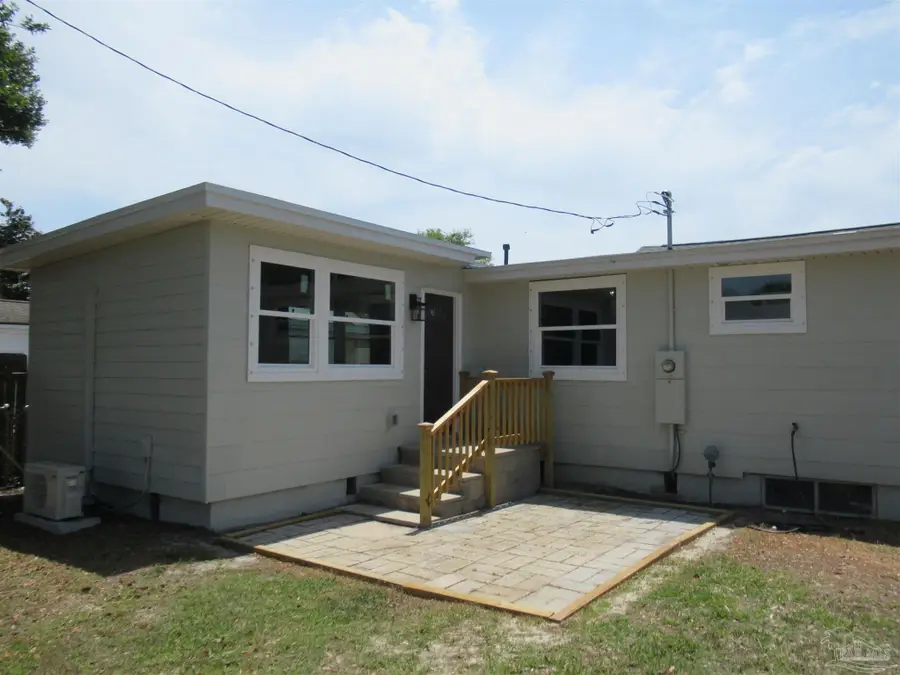 6 Cousineau Rd, Pensacola, FL 32507 - Image #2