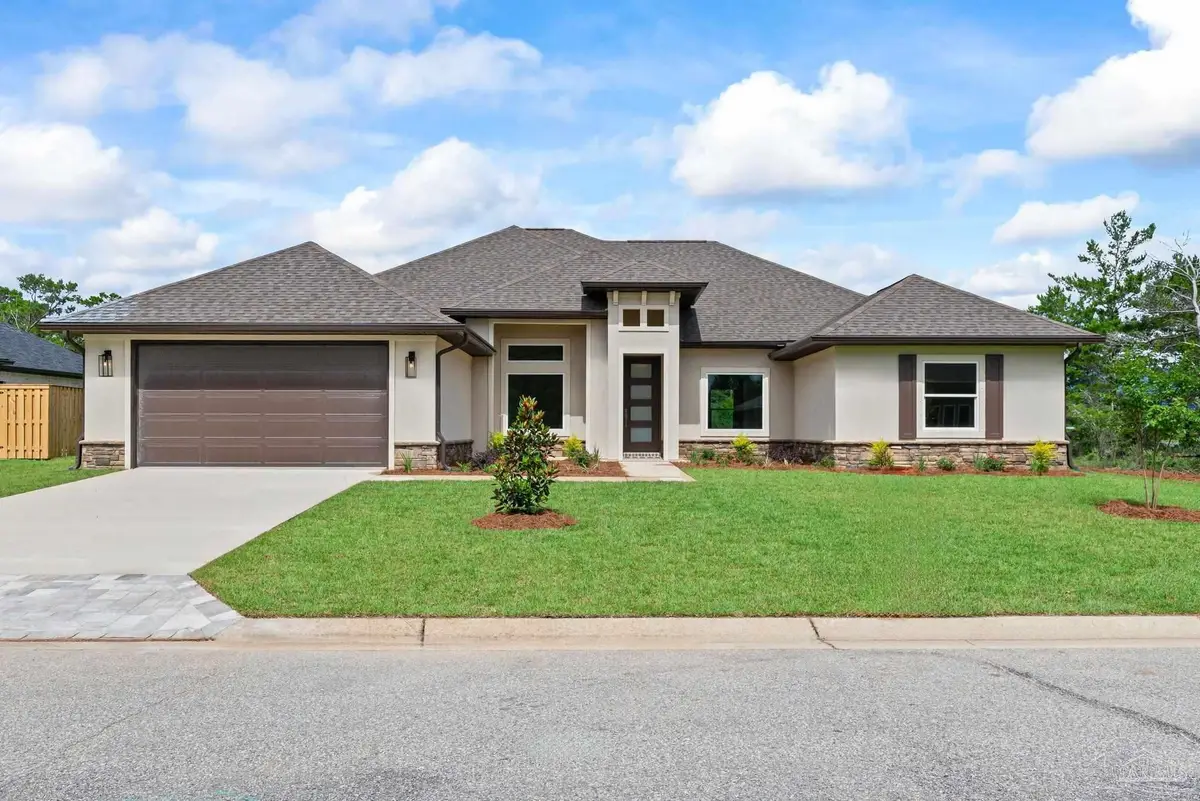 2039 Fontainebleau Ct, Navarre, FL 32566 - Image #1