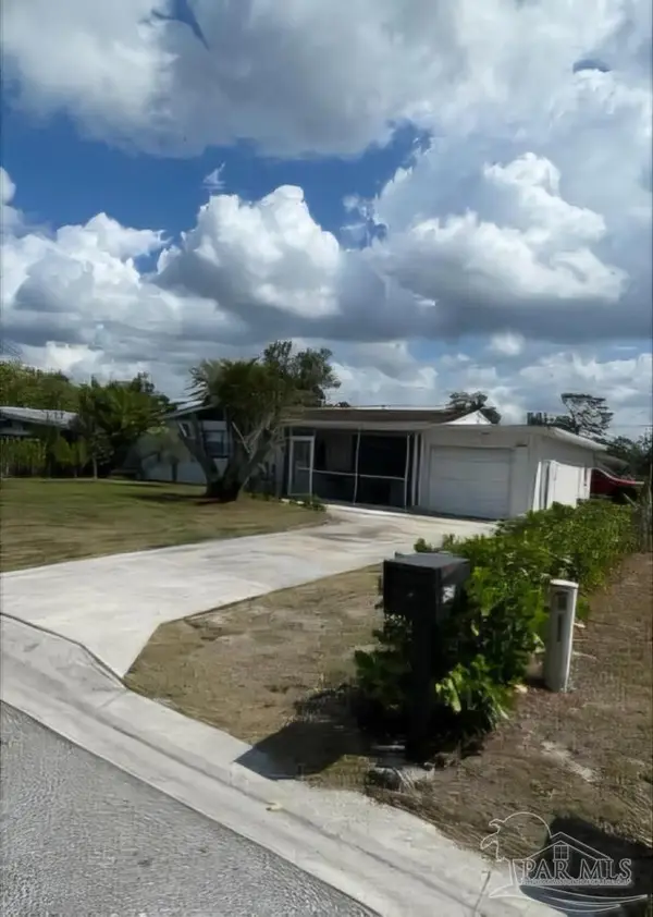 2941 Powell St, Fort Myers, FL 33901