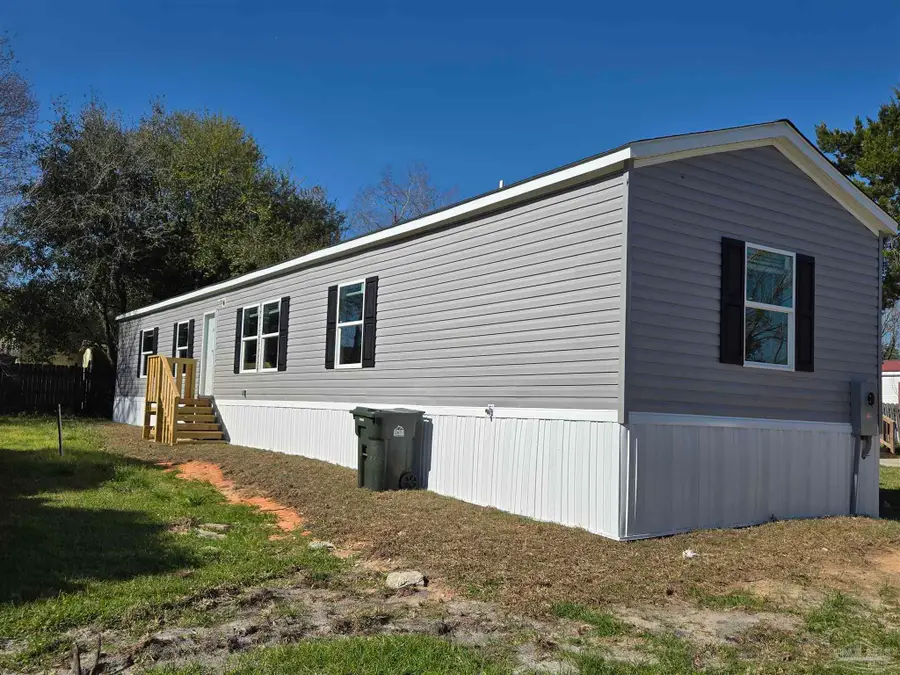 8588 Alvarado Calzada, Pensacola, FL 32507 - Image #2