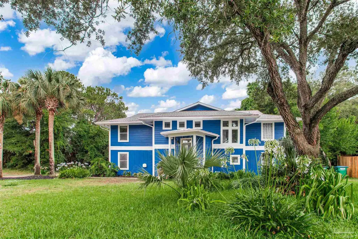 713 Roanoke Ct, Gulf Breeze, FL 32561 - Image #1