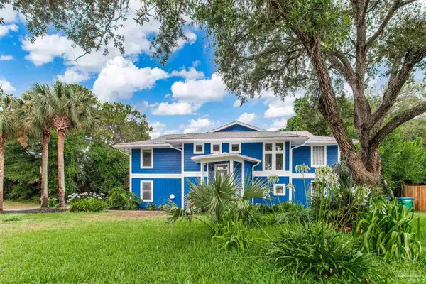 713 Roanoke Ct, Gulf Breeze, FL 32561