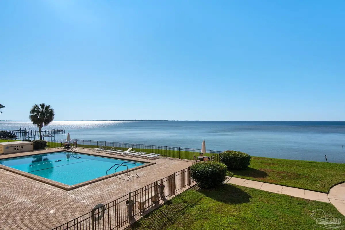 615 Bayshore Dr #206, Pensacola, FL 32507 - Image #1