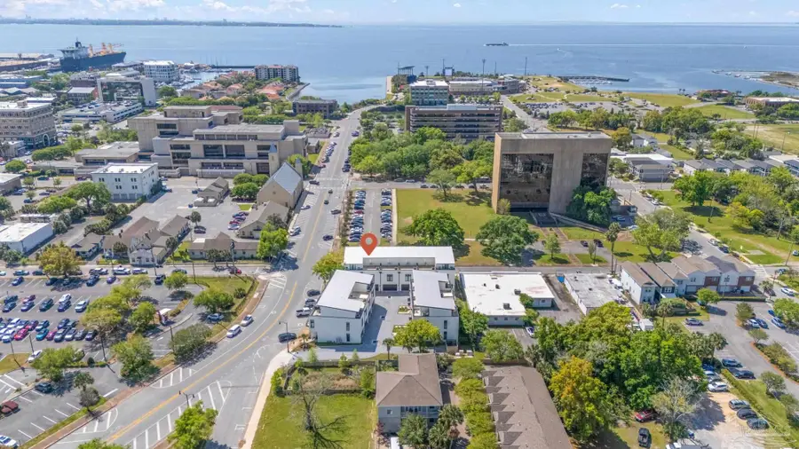 202 W Intendencia St, Pensacola, FL 32502 - Image #2