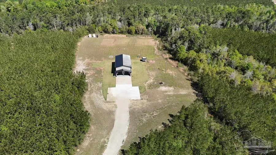 8200 Teton Crest Dr, Pace, FL 32571 - Image #2