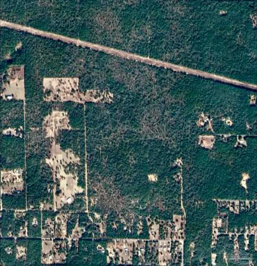 Christopher Ln, Crestview, FL 32539 - Image #2