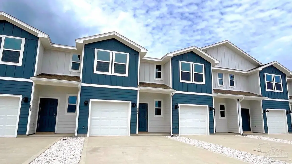 3851 Pendragon Cir, Milton, FL 32583 - Image #1