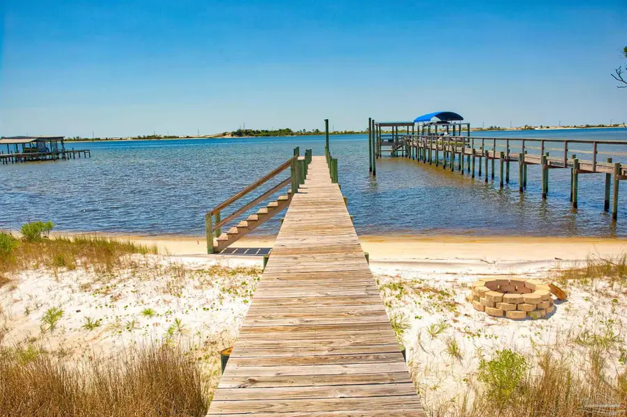 236 Tecumseh Ln, Mary Esther, FL 32569 - Image #2