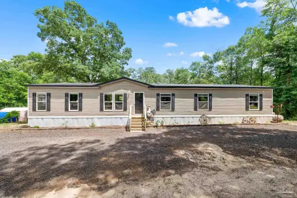 2142 Pleasant Grove Rd, Milton, FL 32570