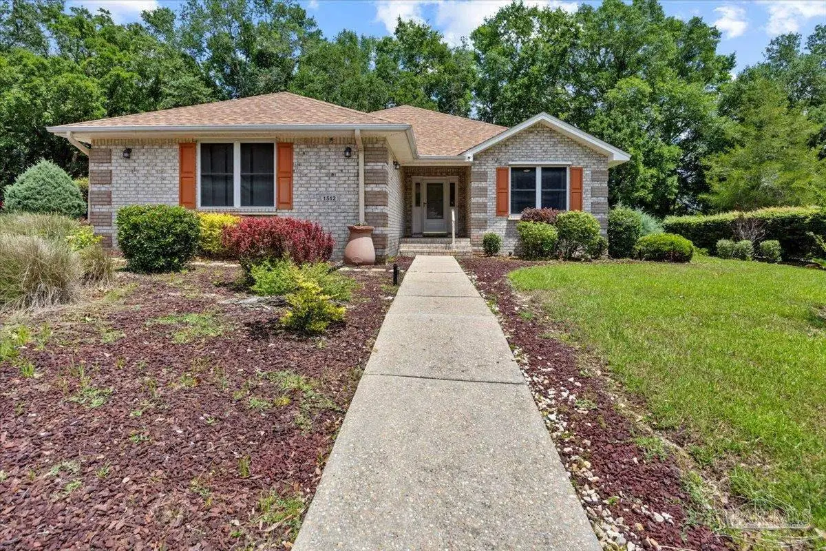 1512 Hunters Creek Cir, Cantonment, FL 32533 - Image #1