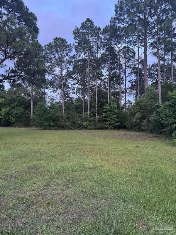 1276 La Paz St, Pensacola, FL 32506