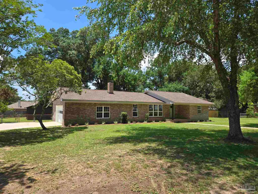 4705 Dean Dr, Pace, FL 32571 - Image #2