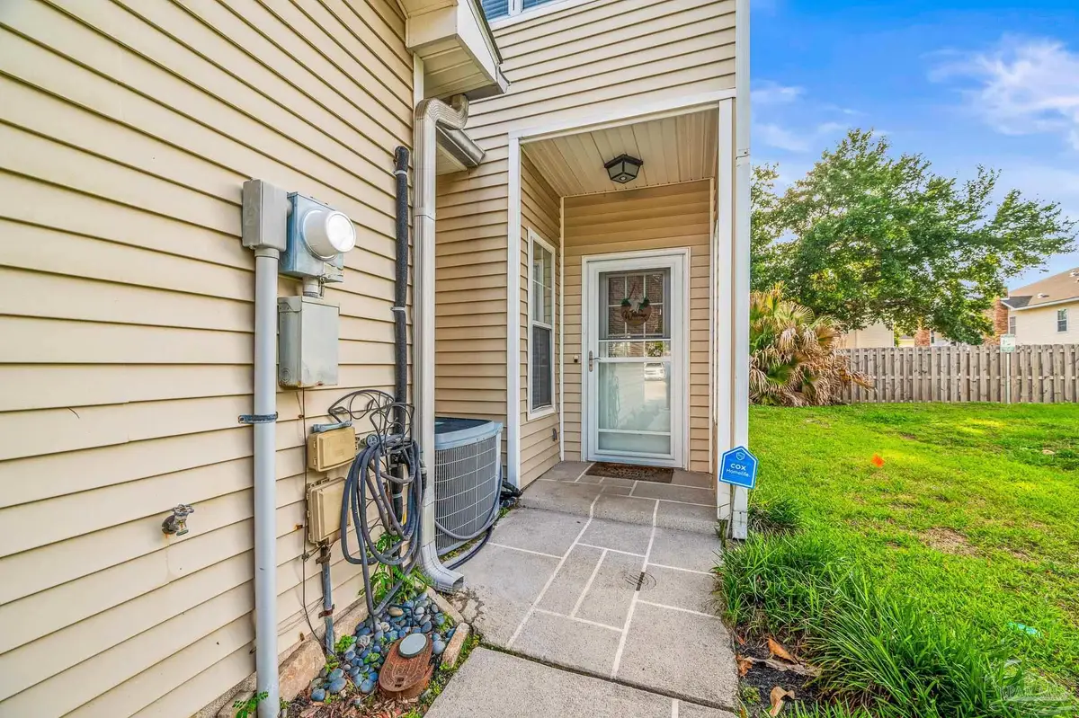 601 E Burgess Rd #K1, Pensacola, FL 32504 - Image #1