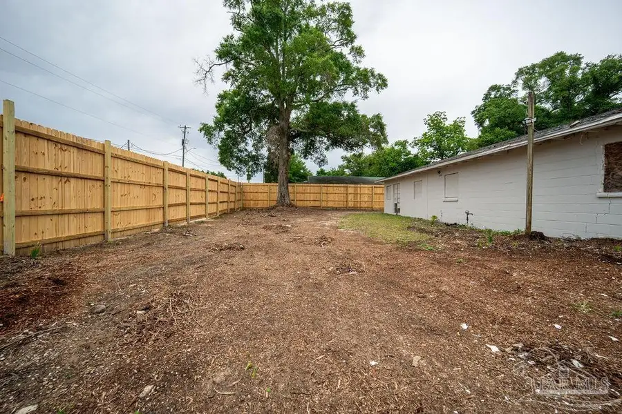 2401 N E St, Pensacola, FL 32501 - #3