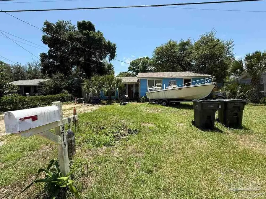 215 Hermey Ave, Pensacola, FL 32507 - #2