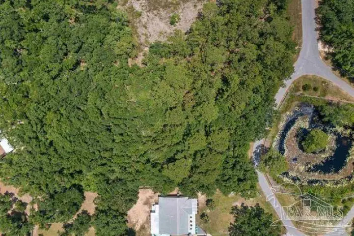 12 Harbour Oaks Dr, Milton, FL 32583 - Image #3