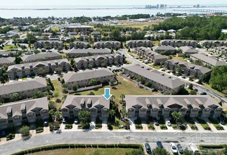 2107 Wilsons Plover Cir, Navarre, FL 32566 - Image #2