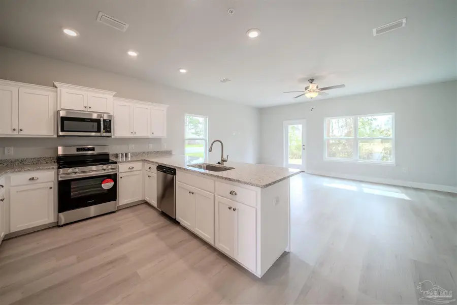 5558 Lexlee Blvd #14A, Pensacola, FL 32526 - Image #3