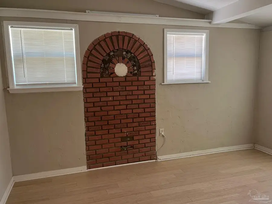 5535 Mayfair Cir, Pensacola, FL 32506 - Image #3