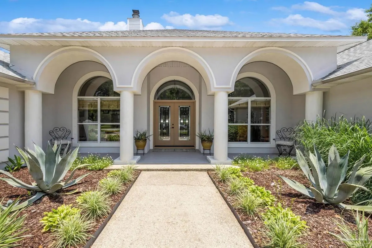 2808 Pga Blvd, Navarre, FL 32566 - Image #1