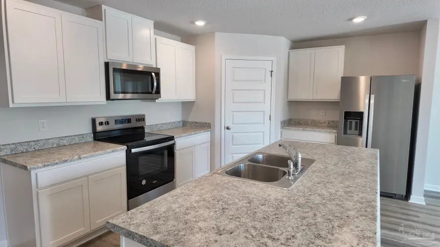 6356 Firefly Dr, Milton, FL 32583 - Image #3