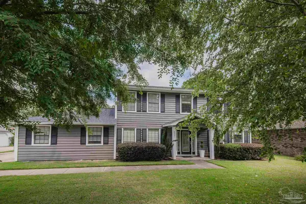 6521 El Presideo, Pensacola, FL 32504