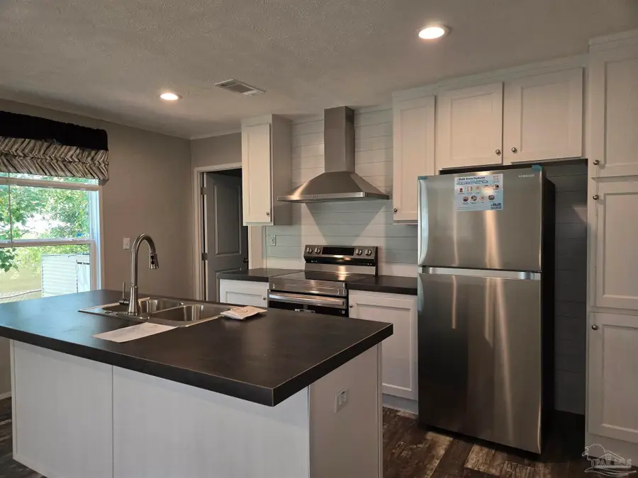 8502 Matador Camino, Pensacola, FL 32507 - Image #2