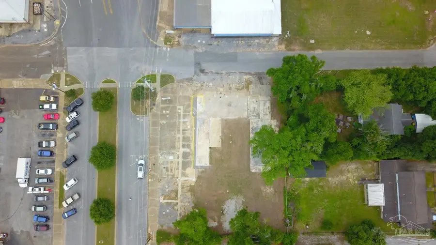 698 S Main St, Crestview, FL 32536 - Image #3