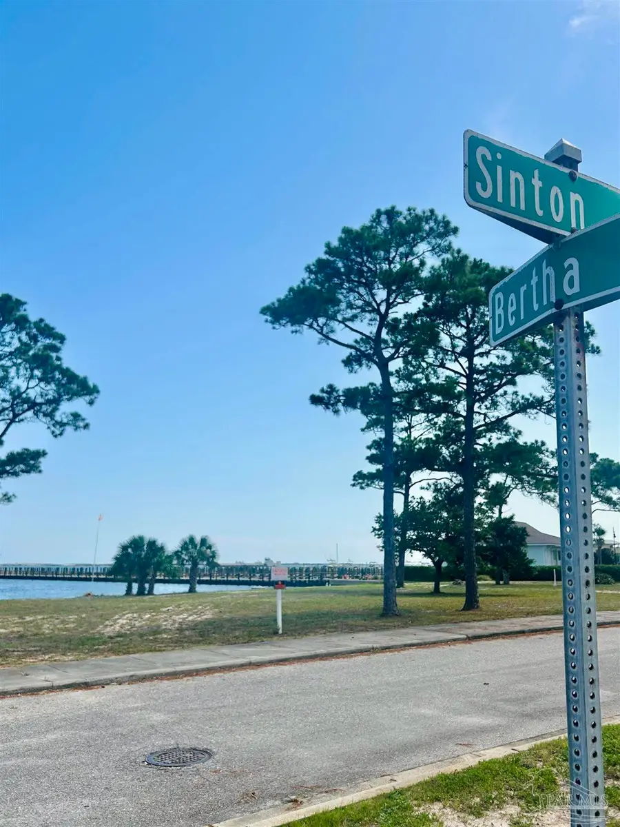 10104 Nelle Ave, Pensacola, FL 32507 - Image #3