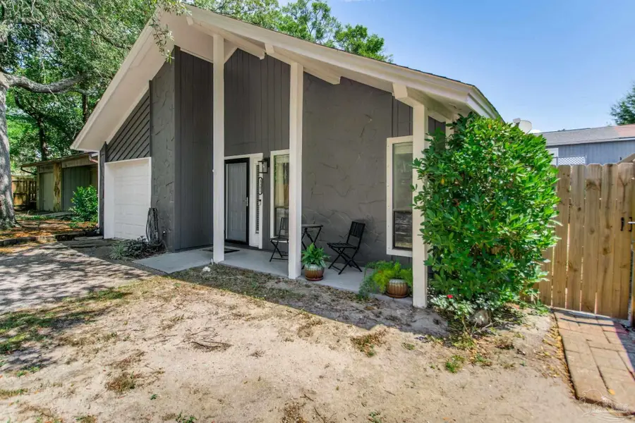 3502 Parkwood Ln, Pensacola, FL 32504 - Image #2
