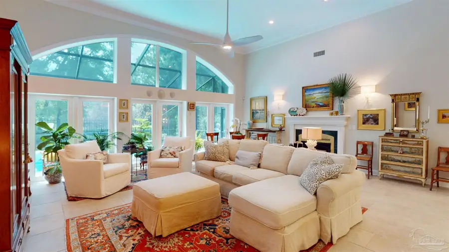 4020 Indigo Dr, Pensacola, FL 32507 - Image #2