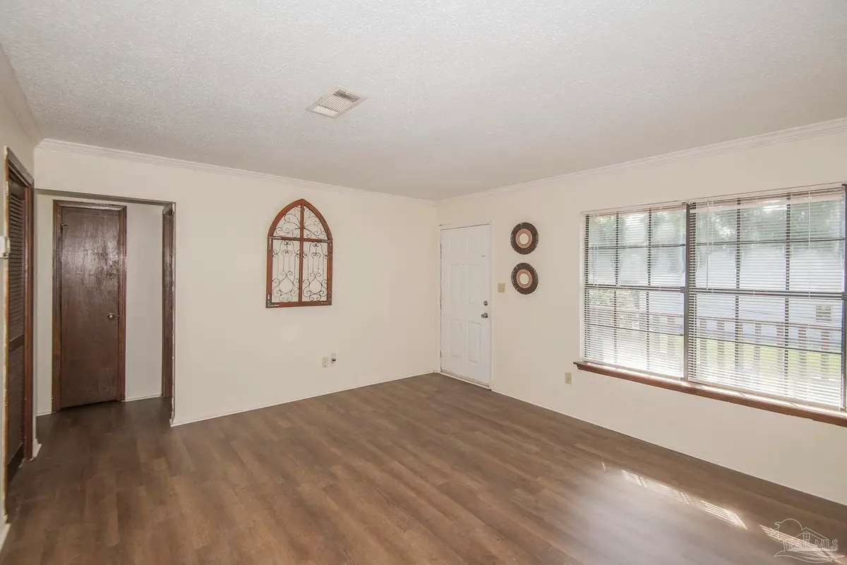 3850 Creighton Rd #B2, Pensacola, FL 32504 - Image #1