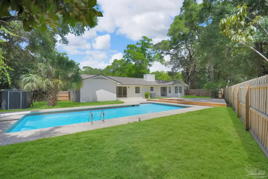 5745 Avenida Robledal, Pensacola, FL 32504 - Image #2