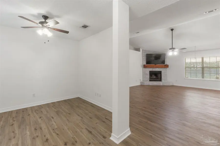 6917 Kapok Dr, Milton, FL 32583 - Image #2