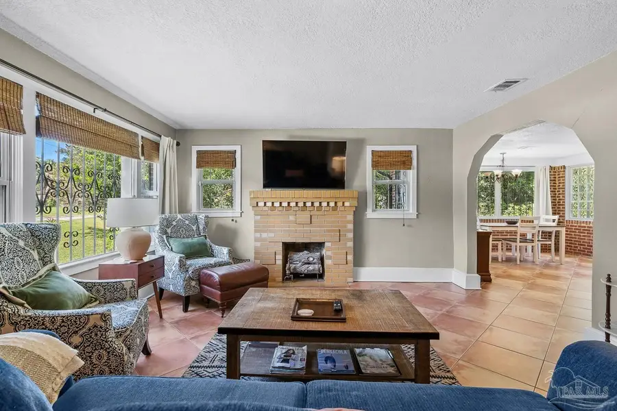1000 W Lee St, Pensacola, FL 32501 - Image #3