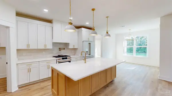 5579 North Shore Way, Pensacola, FL 32507