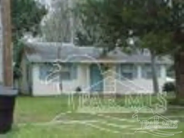 3204 E Gonzales St, Pensacola, FL 32503