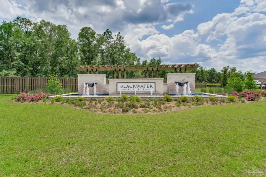 8056 Fir Tree Dr, Milton, FL 32583 - Image #3