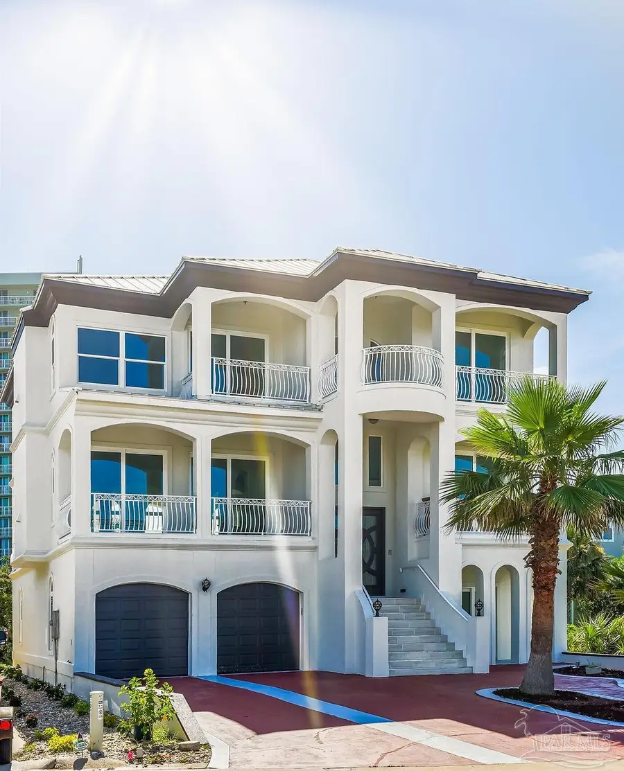21 E Galvez Ct, Pensacola Beach, FL 32561 - Image #2
