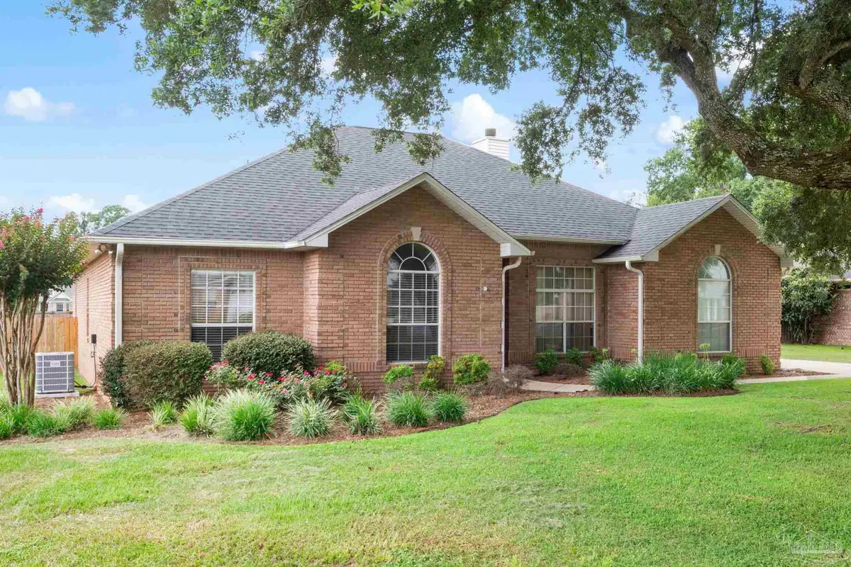 5329 Sussex Ln, Pace, FL 32571 - Image #1