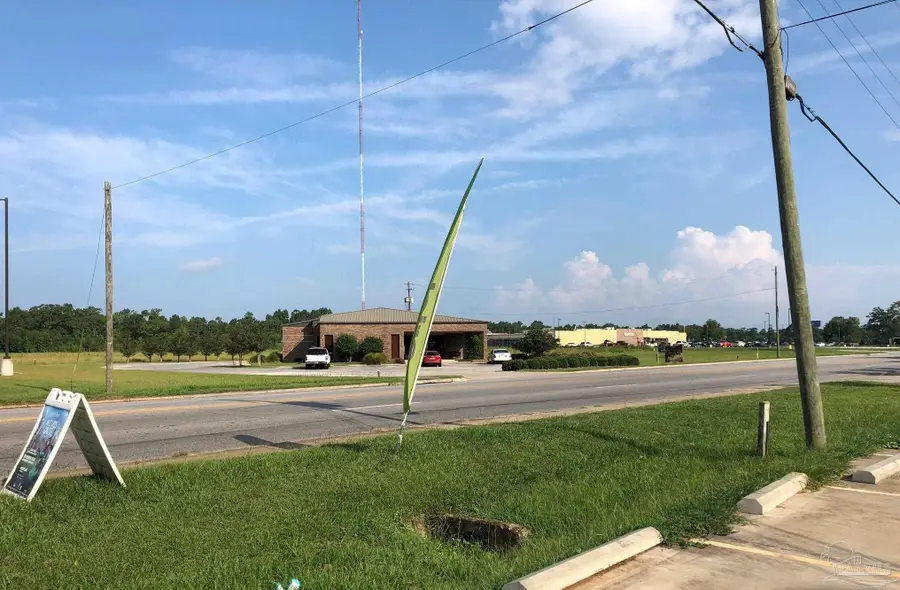 614 N Main St, Atmore, AL 36502 - Image #2