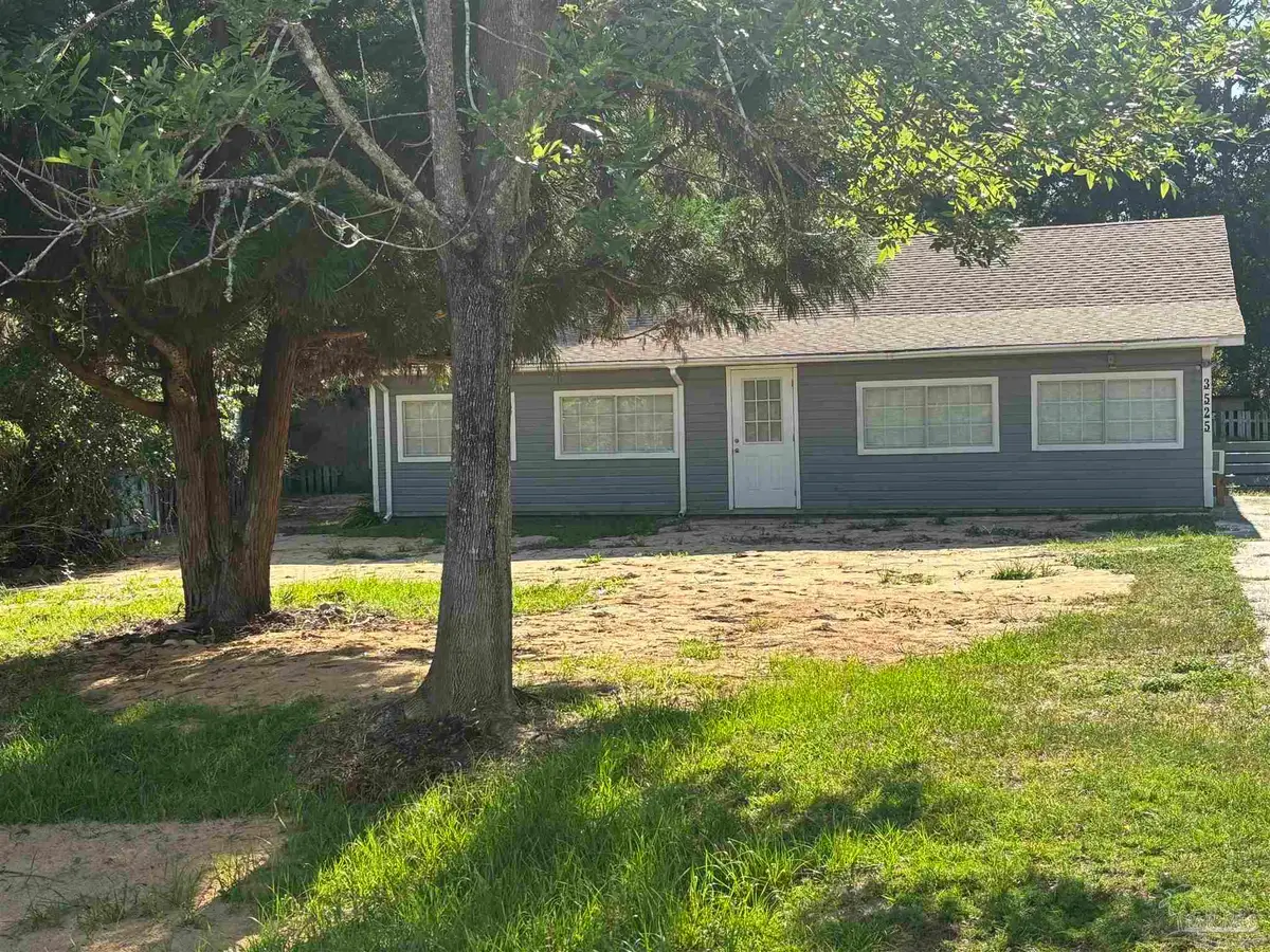 3525 Robinson Pt Rd, Bagdad, FL 32583 - Image #1