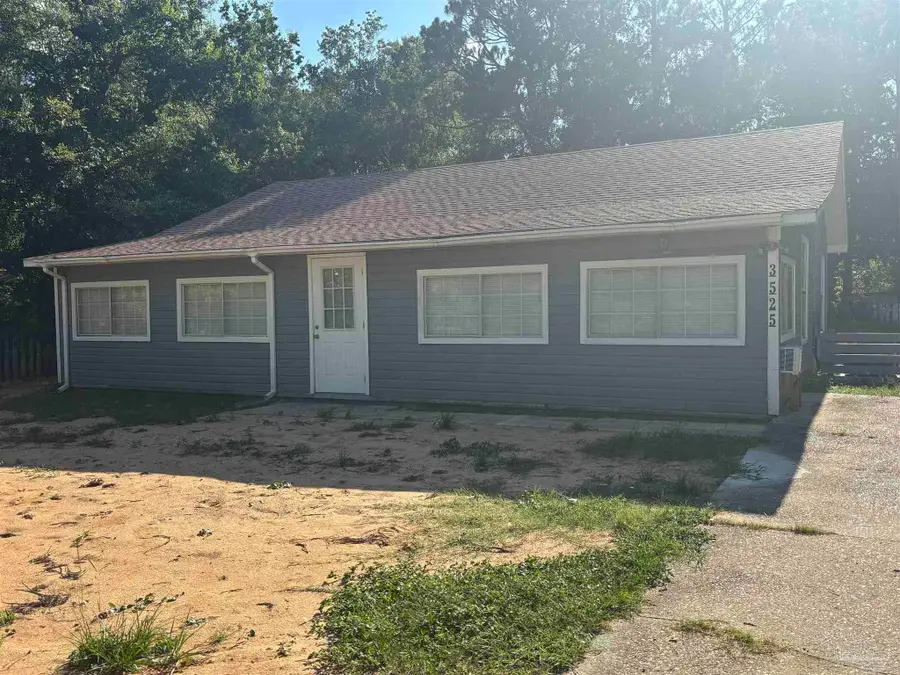 3525 Robinson Pt Rd, Bagdad, FL 32583 - Image #2