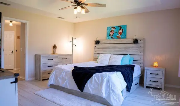 2661 Hidden Estates Cir, Navarre, FL 32566