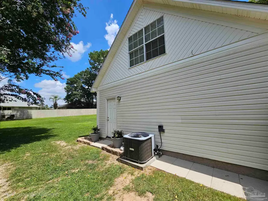 7165 Eight Mile Creek Rd, Pensacola, FL 32526 - Image #3