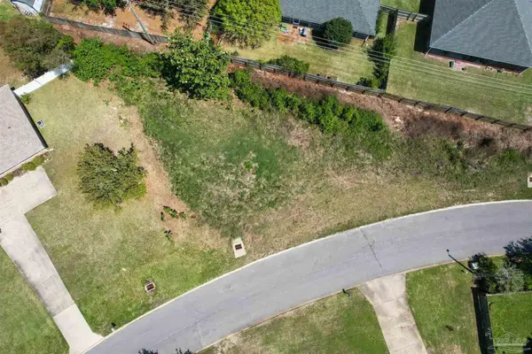 2808 Lido Blvd, Gulf Breeze, FL 32563