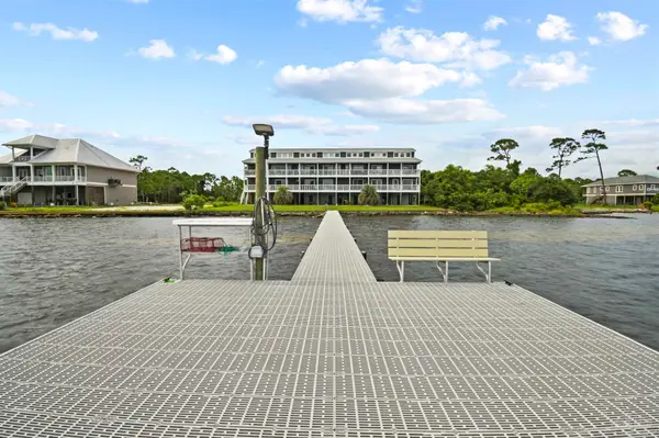 5539 Soundside Dr #N, Gulf Breeze, FL 32563