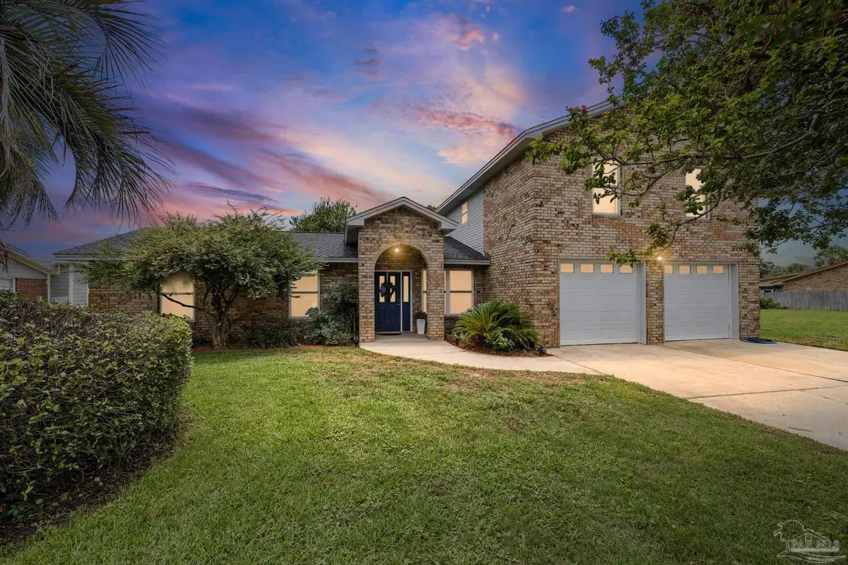 3367 Circle Dr, Gulf Breeze, FL 32563 - Image #1