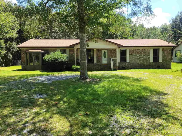 7112 Wells Ave, Navarre, FL 32566