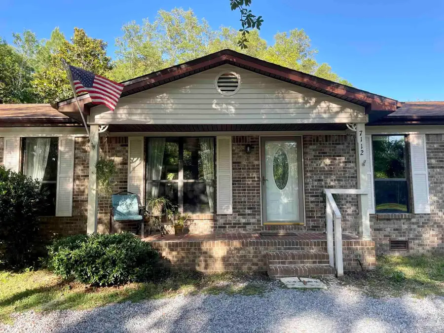 7112 Wells Ave, Navarre, FL 32566 - Image #2